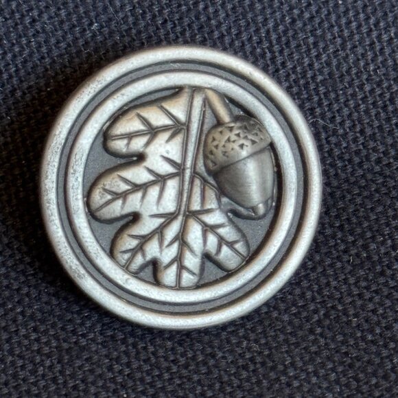 Vintage Betsy Fields Design Pewter Acorn & Oak Leaf Lapel Pin Secure Post Back - Picture 5 of 6